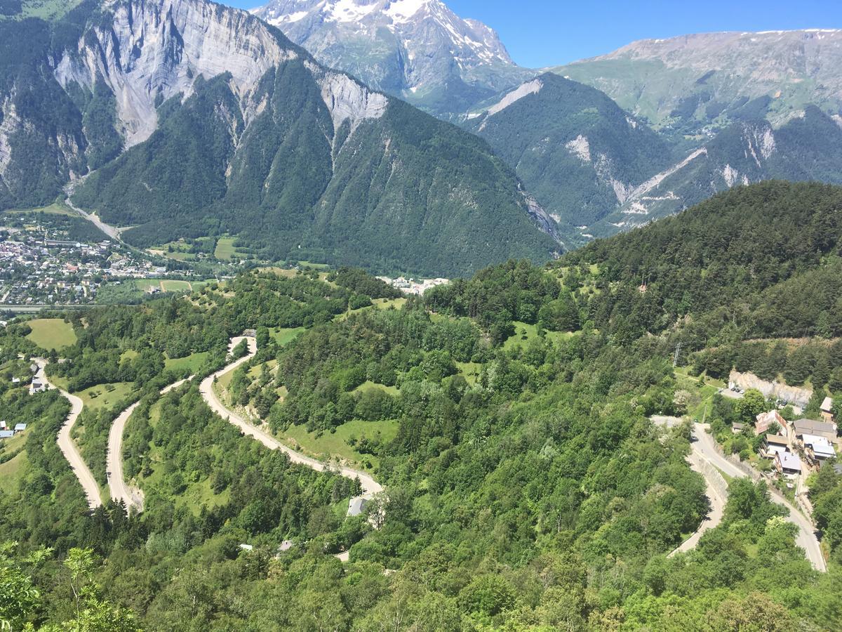 La Vallee Blanche Bikehotel Alpe d'Huez Exterior photo